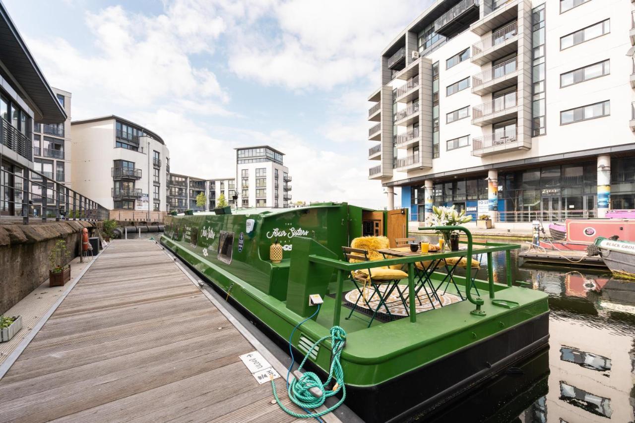 Botel The Four Sisters Boatel - Houseboat 4*